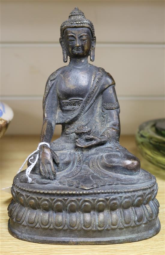 A bronze Buddha figure, 20cm